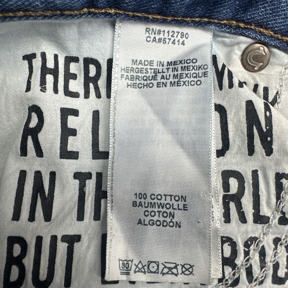 True Religion Cameron‎ Slim Boyfriend Patch Jeans Womens 29 Studded Distressed - Picture 16 of 16